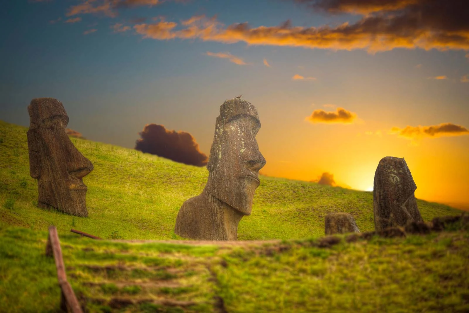  Chile | 100 Days To The Next Solar Eclipse—A ‘Ring Of Fire’ From Easter Island