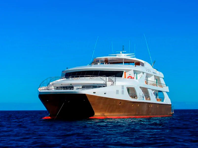 Elite Catamaran Galapagos cruise Itinerary B Southern & Central Islands 8 days | Elite | Galapagos Tours