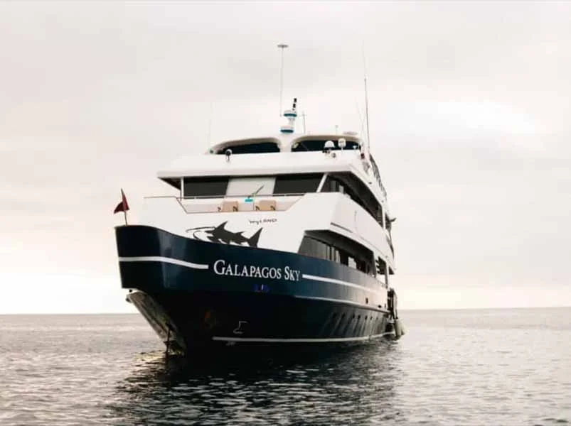 Galapagos Diving Cruise - Galapagos Sky Yacht | Galapagos Cruise Tours Galapagos Diving Cruise - Galapagos Sky Yacht | Galapagos Cruise Tours