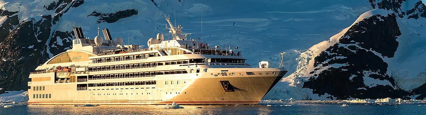 Le Lyrial | Cruise Ship Antarctica