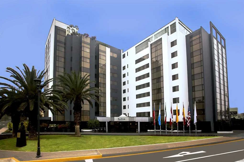 Radisson Hotel Plaza del Bosque | Lima