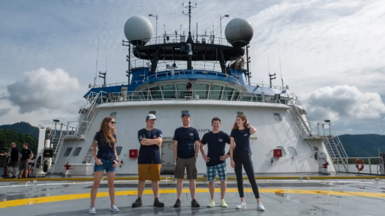  Galapagos | Marine geologist makes unique discovery at famed Galapagos Islands using revolutionary ocean mapping technologies