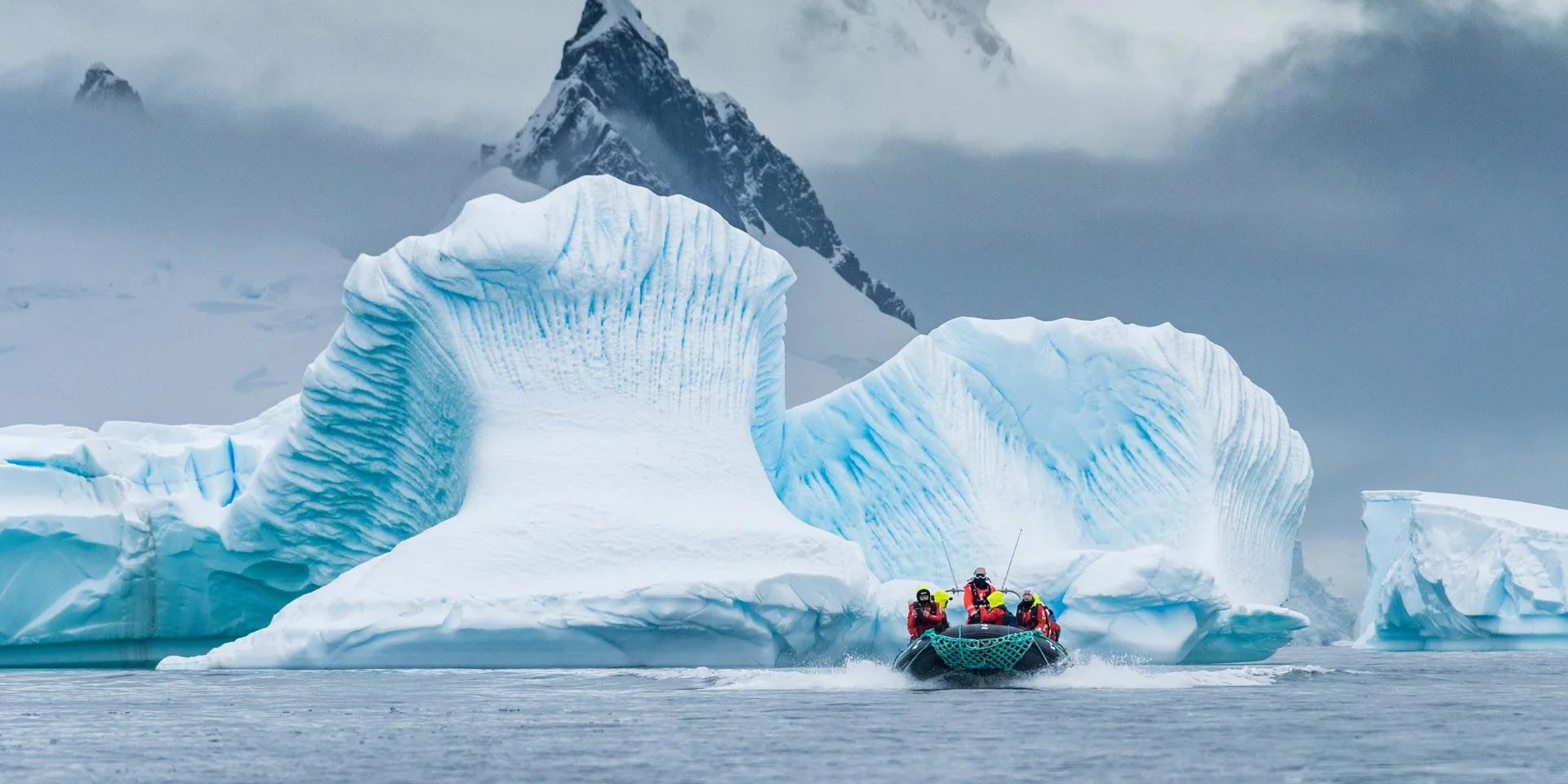  Antarctica | 10 Reasons Antarctica Should Be Your Next Adventure