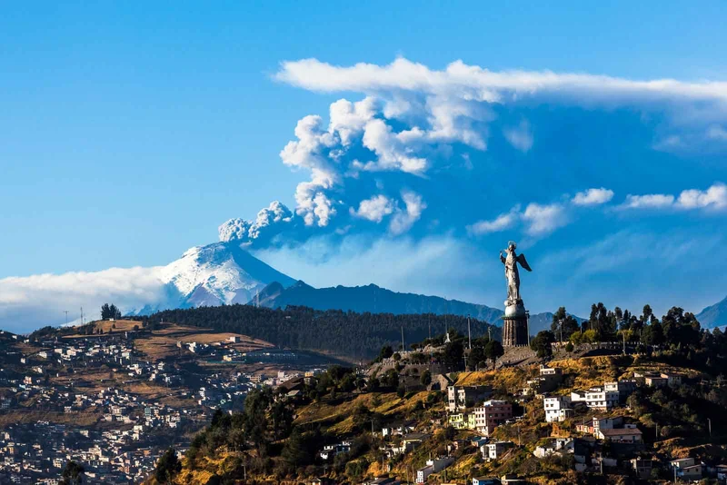 Cotopaxi and Panecillo | Ecuador