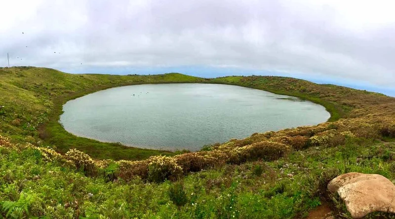 El Junco Lagoon | Galapagos