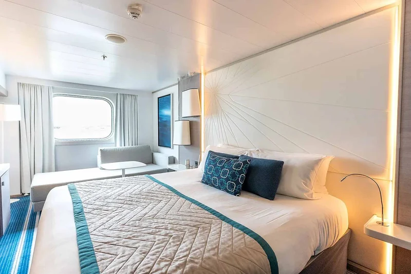  Stateroom | Le Lyrial