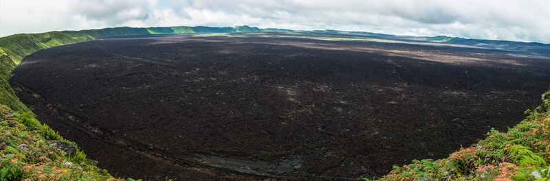 Sierra Negra, the Second Largest Crater in the World!