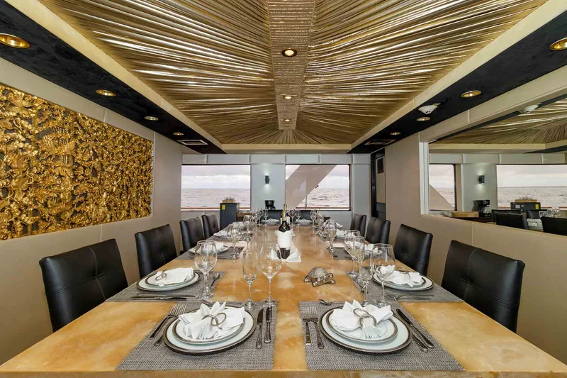 Dining area | Passion Yacht