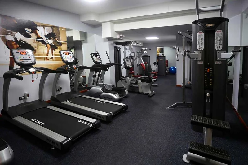 Radisson Hotel Plaza del Bosque| Gym