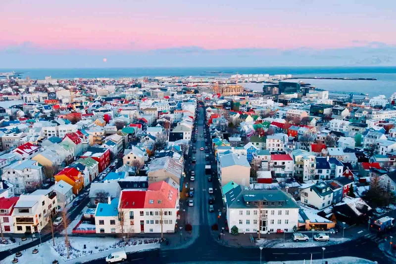 Southeast Greenland: Exploring at the Edge of the Ice Cap