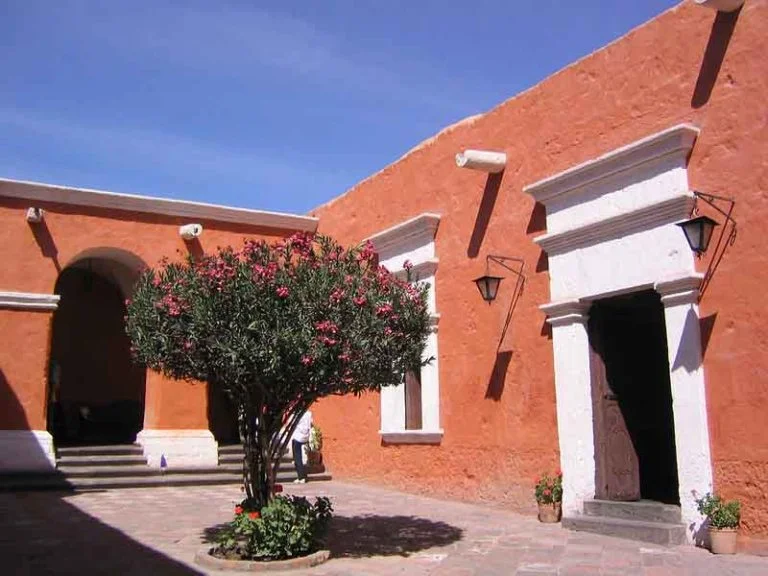  Take in the Sights at Santa Catalina Monastery | Peru