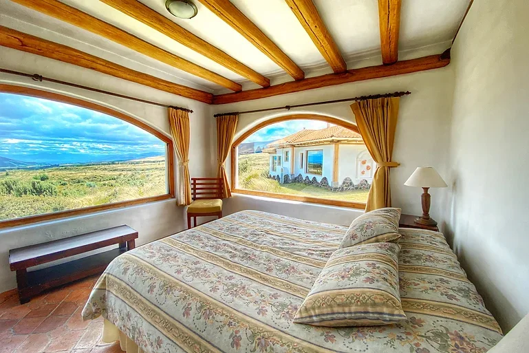 Standard double room | Hacienda Los Mortiños