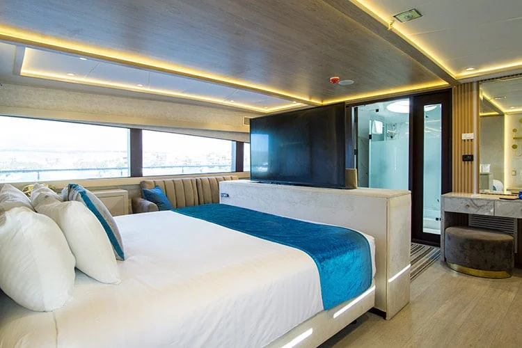 Suite | Grand Majestic Yacht Suite | Grand Majestic Yacht
