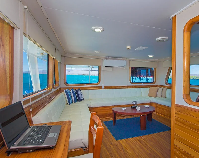 Living area | Blue Spirit Yacht