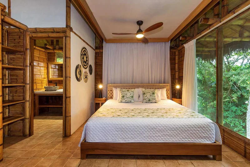 Family Stateroom | La Selva Jungle Lodge