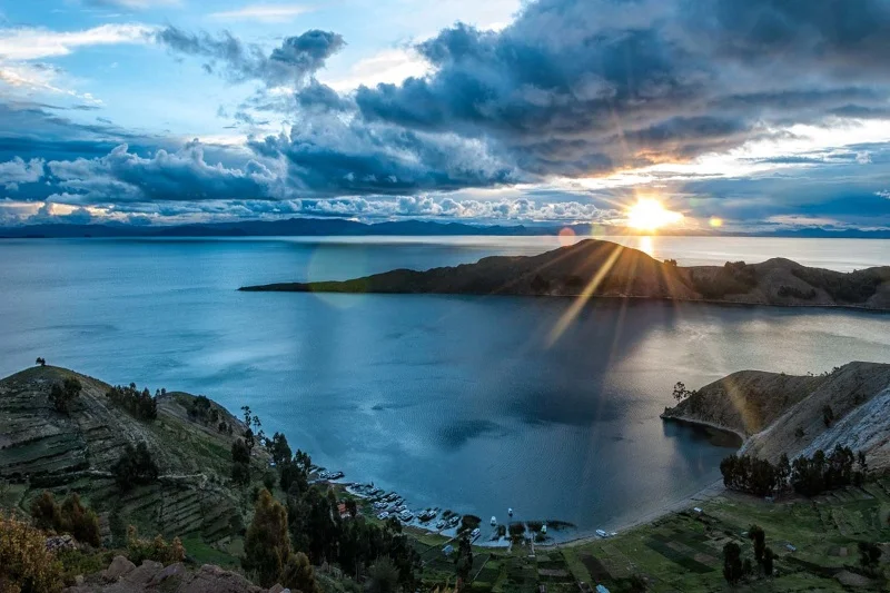 Lake Titicaca: Discover the World’s Highest Navigable Lake Lake Titicaca: Discover the World’s Highest Navigable Lake