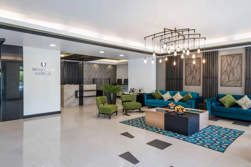 Lobby | Wyndham Garden Quito