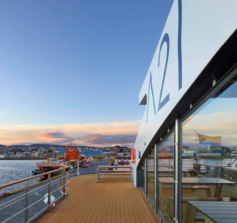 Exteriors raw | Magellan Explorer Exteriors raw | Magellan Explorer