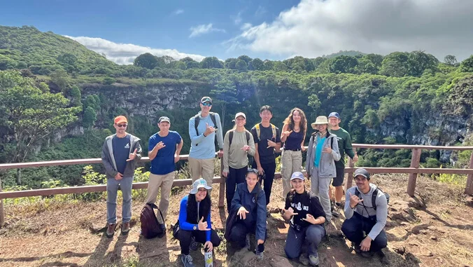 Once in a lifetime: Undergraduate students conduct research in Galápagos