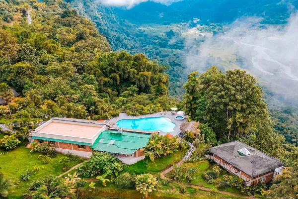 Pool & Jacuzzi | Kapari Natural Lodge & Spa