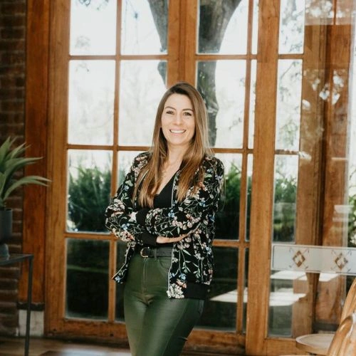 Daniela Bustamante Daniela Bustamante